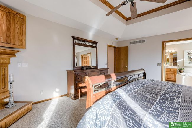 17616 Ventana Cir, House other with 4 bedrooms, 4 bathrooms and 2 parking in Omaha NE | Image 23