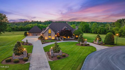 2216 Lamont St, Kingsport, TN, 37664-2058 | Card Image