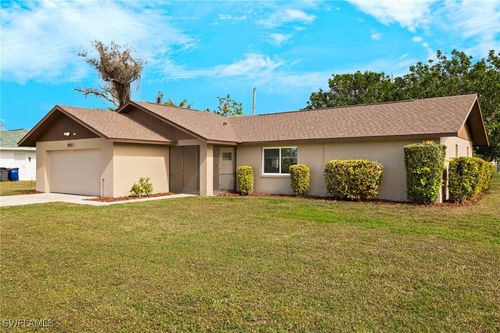 20821 Coconut Dr, ESTERO, FL, 33928-2547 | Card Image