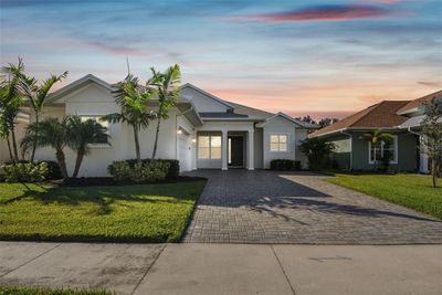 2985 Breezy Meadows Drive, House other with 3 bedrooms, 2 bathrooms and null parking in Clearwater FL | Image 3