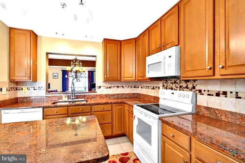 2083 Buell Dr, FREDERICK, MD, 21702-3284 | Card Image
