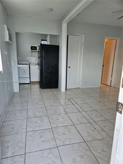 4-1437 Ne 110th Ter, Miami, FL, 33161-6935 | Card Image