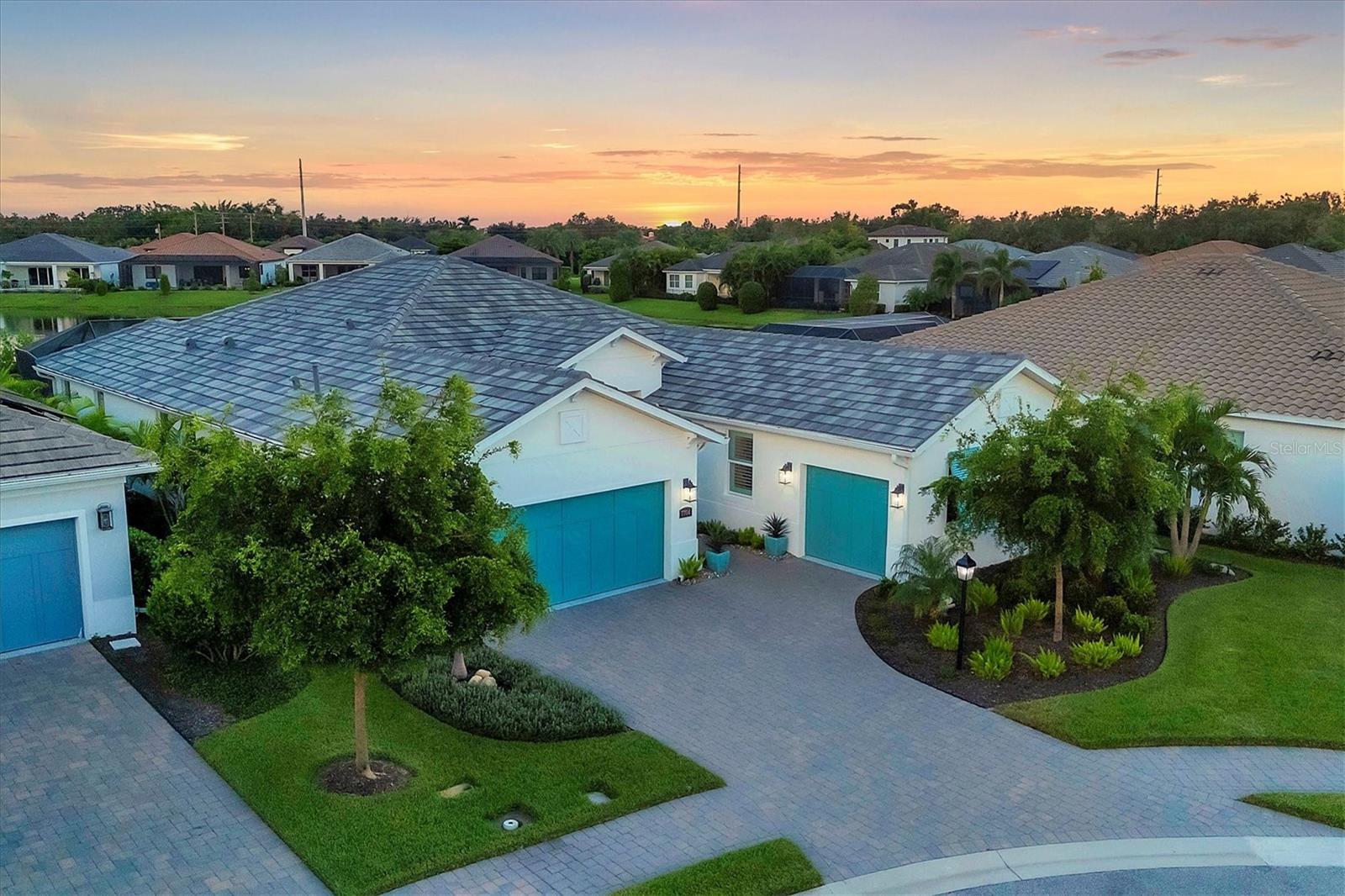 Sandhill Lake Dr, Sarasota, FL 34241