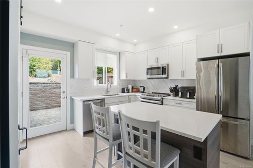 104-1726 Kerrisdale Rd, Nanaimo, BC, V9S1N5 | Card Image