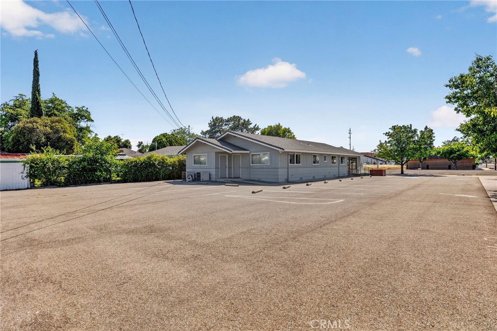 Commercial Sale in Orland 4