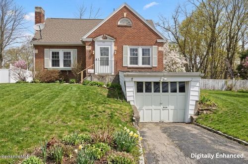 53 Edison Ave, Pittsfield, MA, 01201 | Card Image