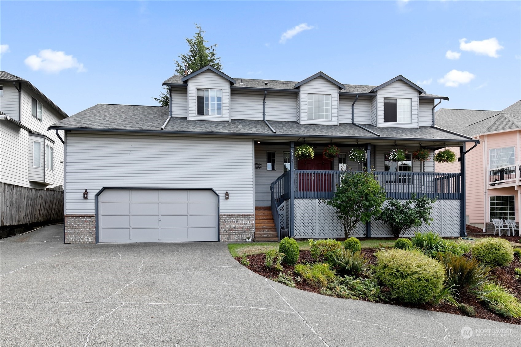 203rd Pl, Kent, WA 98031