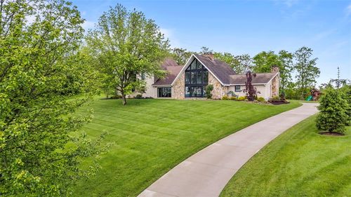 165 Milbeck Dr, Washington, PA, 15301-2524 | Card Image