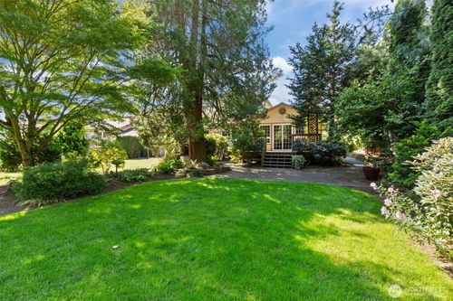 13804 Se 255th Pl, Kent, WA, 98042-6674 | Card Image