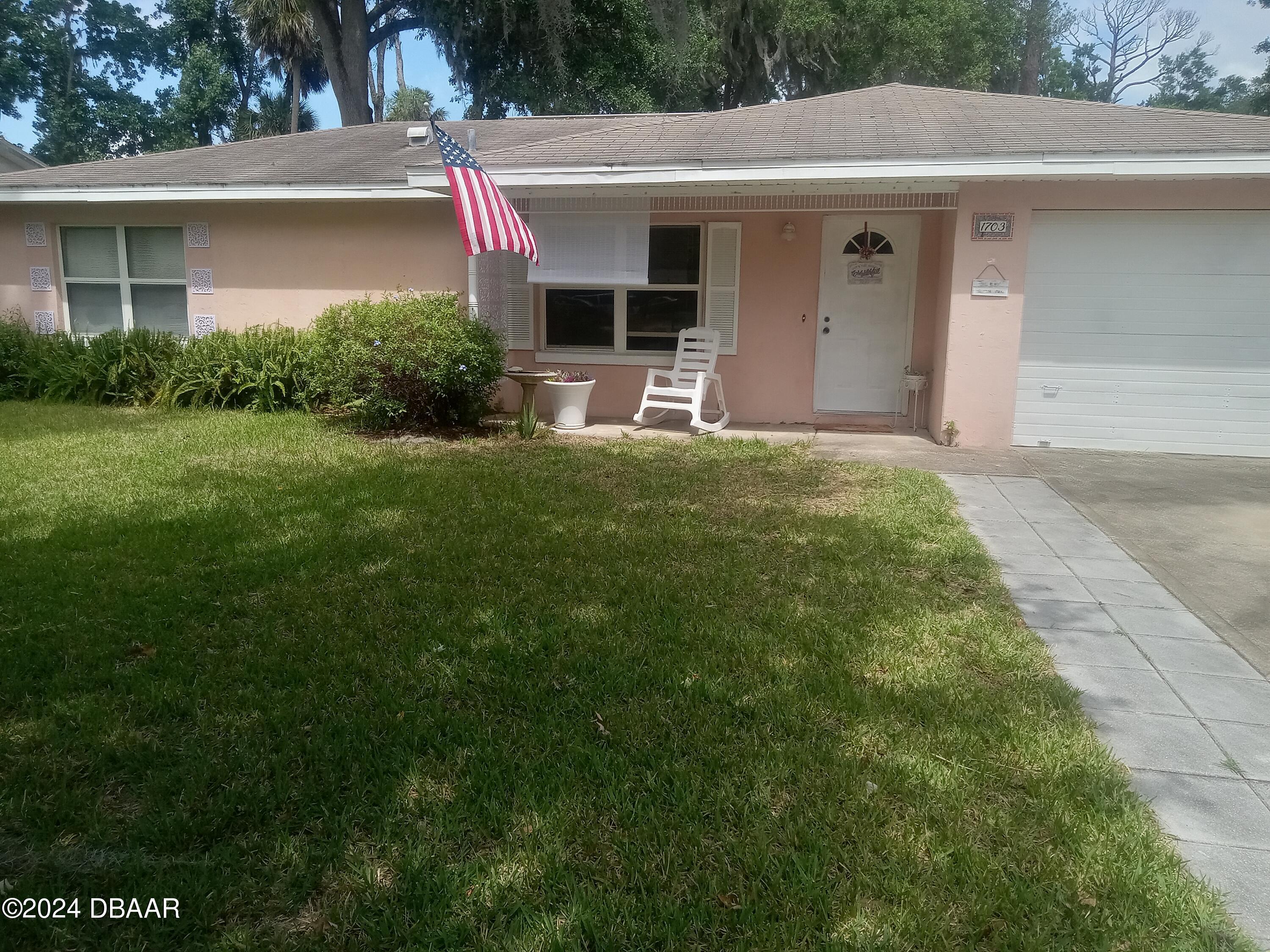 Anniston Ave, Daytona Beach, FL 32117