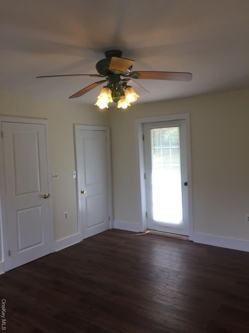 8064 Albany Post Rd, Red Hook, NY, 12571-2162 | Card Image