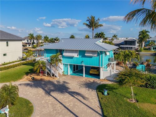 18435 Deep Passage Ln, Fort Myers Beach, FL, 33931-2338 | Card Image