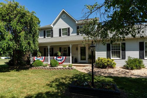 39 Cranberry Dr, Stuarts Draft, VA, 24477-3044 | Card Image