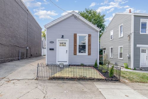 1026 Orchard St, Newport, KY, 41071-2123 | Card Image