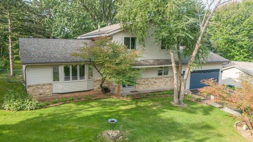 13212 Fremont Ave S, Burnsville, MN, 55337-2404 | Card Image