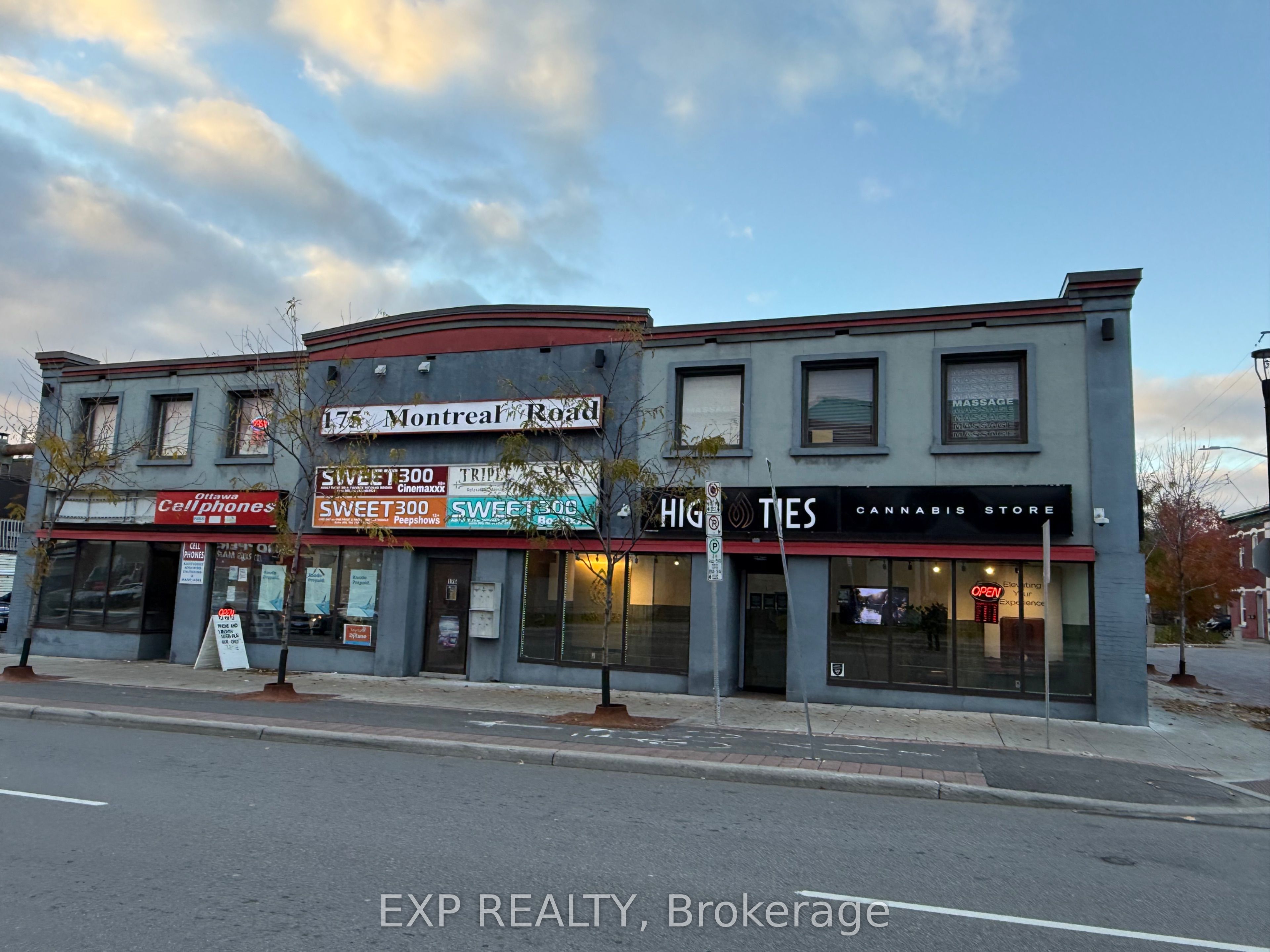 Commercial Sale in Vanier and Kingsview Park