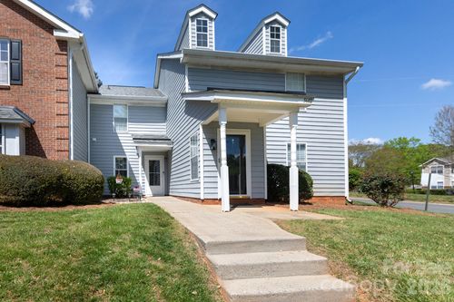 5600 Amity Springs Dr, Charlotte, NC, 28212-3682 | Card Image