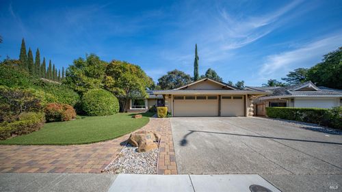 381 Alamo Drive, Vacaville, CA, 95688 | Card Image