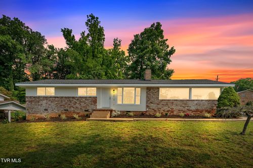 2016 Sand St, Kingsport, TN, 37660-1169 | Card Image