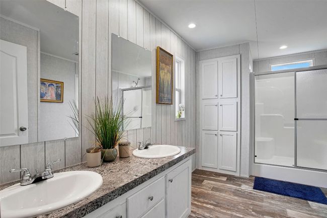 Dual sinks and walk-in shower | Image 17