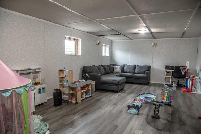 10513 106 Street, House other with 4 bedrooms, 2 bathrooms and 4 parking in High Level AB | Image 20