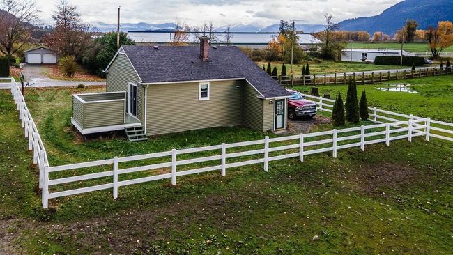 9593 Catherwood Road, House other with 2 bedrooms, 1 bathrooms and null parking in Mission BC | Image 4