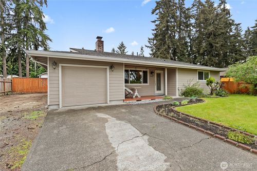 15902 Woodland Ave E, Puyallup, WA, 98375-7182 | Card Image
