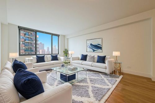 19e-1735 York Ave, New York, NY, 10128-6859 | Card Image