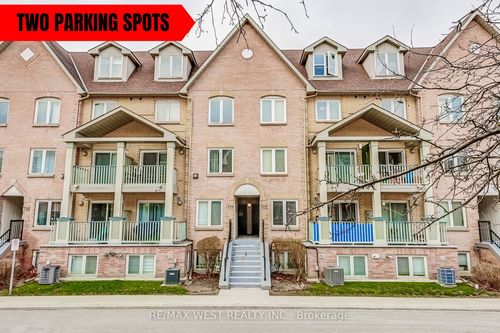 722-75 Weldrick Rd E, Richmond Hill, ON, L4C0H9 | Card Image