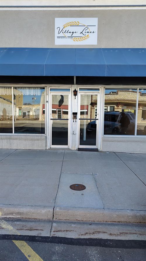 139 W Lincoln Ave, Lincoln, KS, 67455-1917 | Card Image