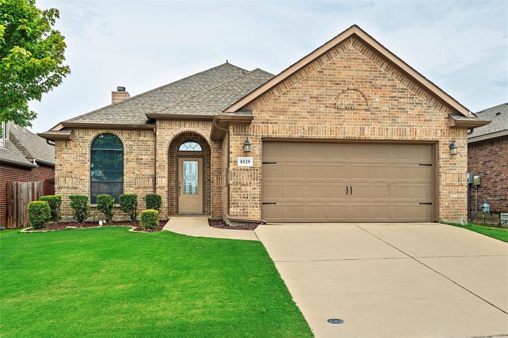Meadow Sweet Ln, Fort Worth, TX 76123