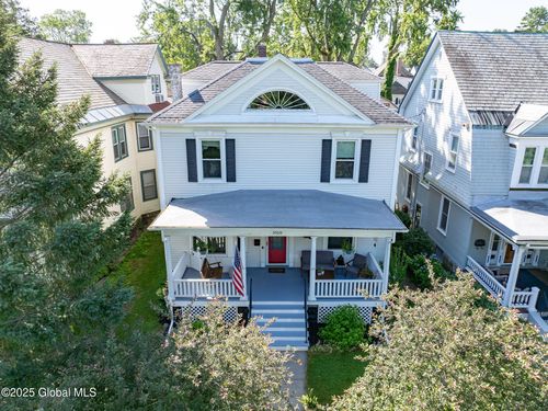 1068 Parkwood Blvd, Schenectady, NY, 12308-2902 | Card Image