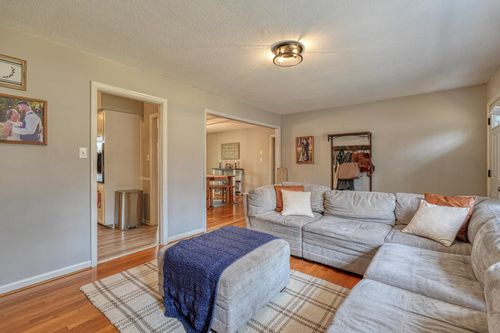 335 Foxhall Rd, Spartanburg, SC, 29306-5511 | Card Image