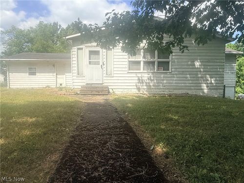 4636 E 143rd St, Garfield Heights, OH, 44128 | Card Image