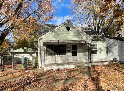 1035 E Madge Avenue, Home with 3 bedrooms, 1 bathrooms and null parking in Hazel Park MI | Image 1