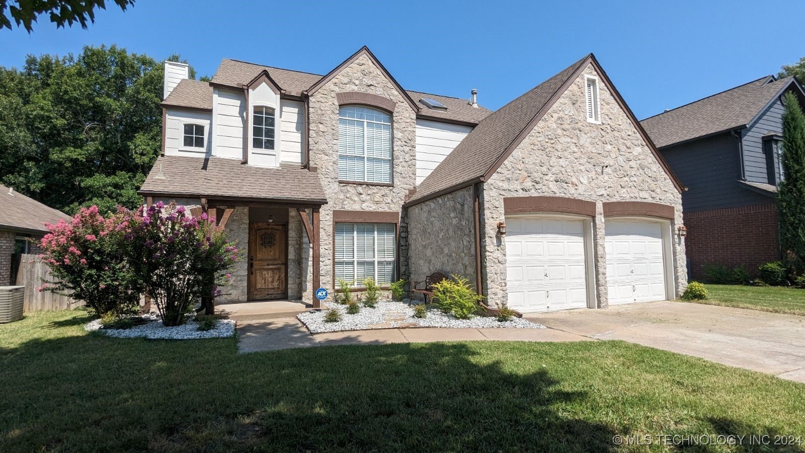 Tamarack Ave, Broken Arrow, OK 74012