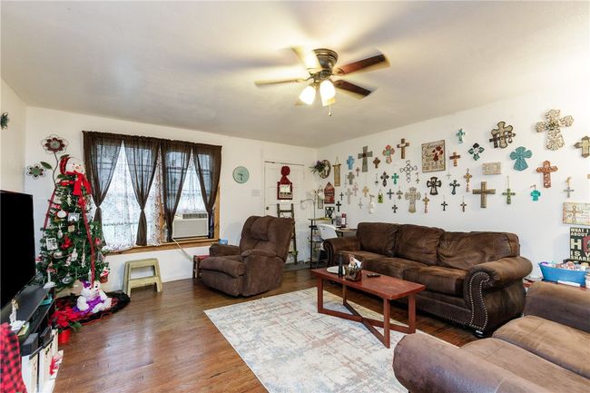 304 E Richard Garcia Street, House other with 2 bedrooms, 1 bathrooms and null parking in Driscoll TX | Image 19