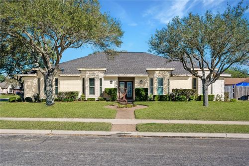 425 Seco Dr, Portland, TX, 78374-1214 | Card Image