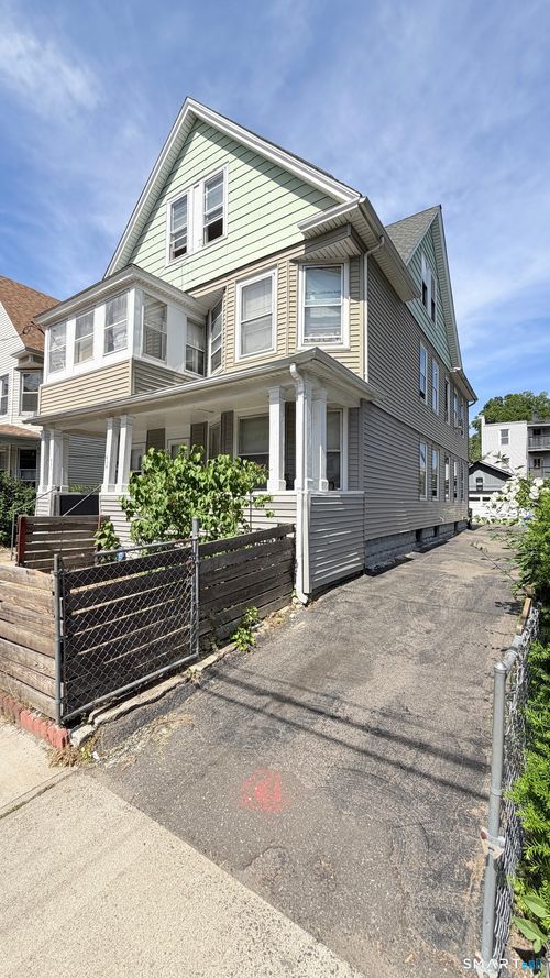 466-464-466 Hollister Ave, Bridgeport, CT, 06607-1404 | Card Image
