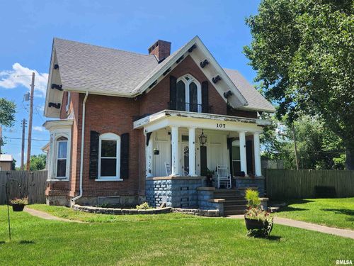 107 N Division St, Du Quoin, IL, 62832-1721 | Card Image