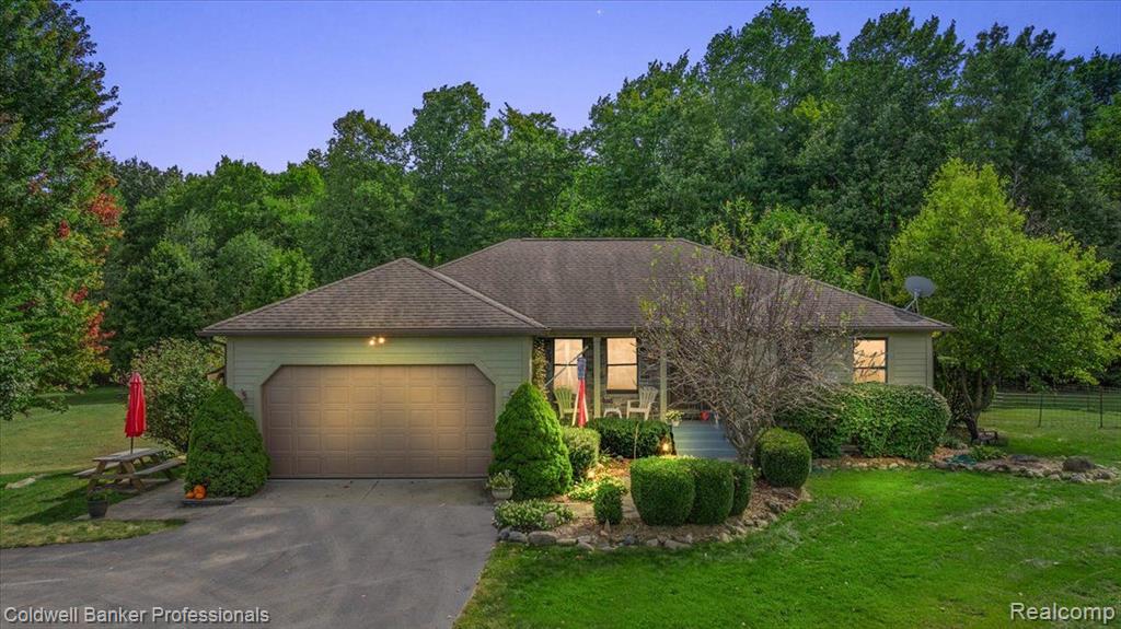 Lone Oak Dr, Attica, MI 48412 #1