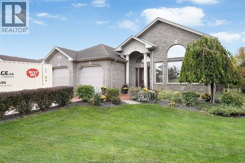 1 Kingsbridge Dr, Amherstburg, ON, N9V4A4 | Card Image