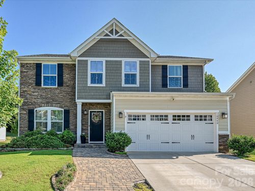 10440 Paper Birch Dr, Charlotte, NC, 28215-4557 | Card Image