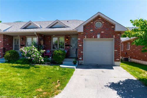 13-694 Grey St, Brantford, ON, N3S4Y4 | Card Image