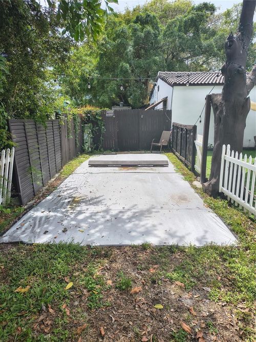 unit-b-2206 Coolidge St, Hollywood, FL, 33020-2333 | Card Image