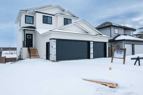 7045 85 St, Grande Prairie, AB, T8X0J3 | Card Image