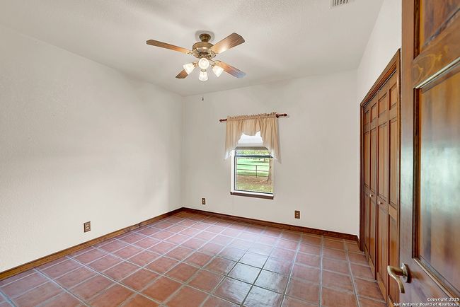101 Ranch Rd, House other with 3 bedrooms, 3 bathrooms and null parking in Adkins TX | Image 29