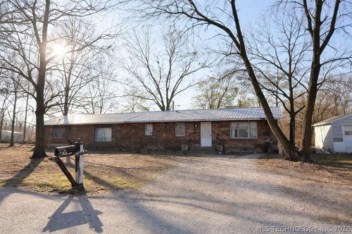 2109 S Johnstone Ave, Bartlesville, OK, 74003-6500 | Card Image