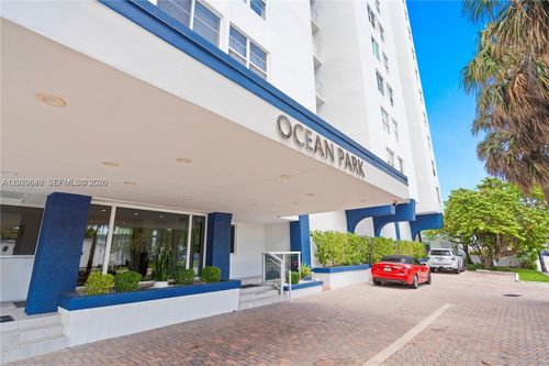 205-6450 Collins Ave, Miami Beach, FL, 33141-4608 | Card Image