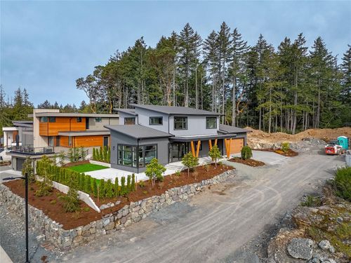 656 Medalist Ave, Colwood, BC, V9C0C3 | Card Image